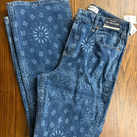 Abercrombie & Fitch Denim - High Rise 90s Relaxed Bandana Print Jean A&F